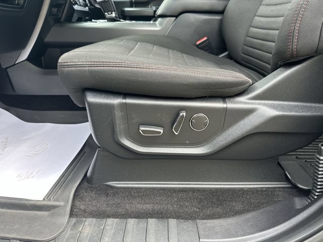 Used 2018 Ford F150 XLT w/ Equipment Group 302A Luxury AWD/4WD image 16