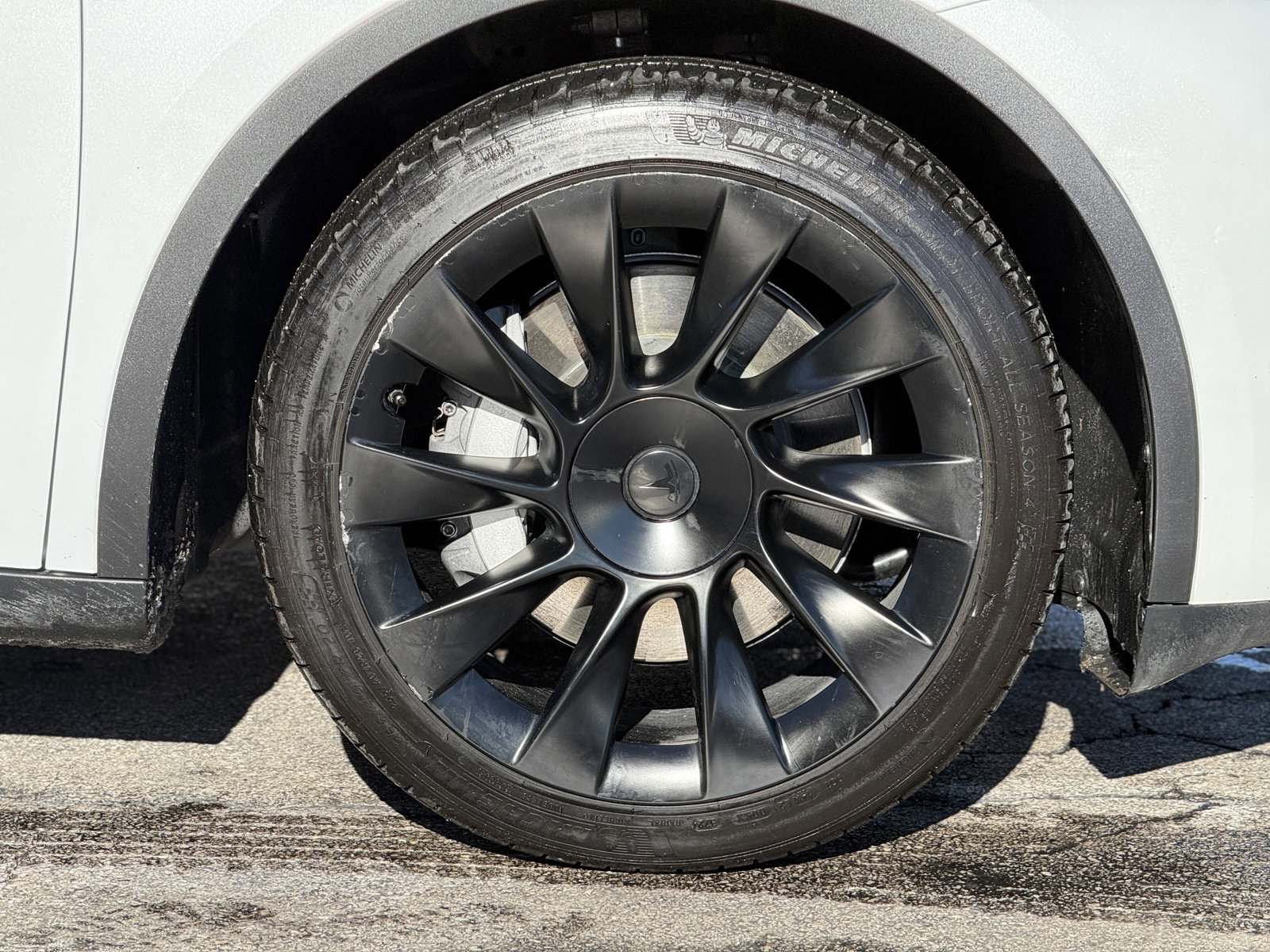 Used 2023 Tesla Model Y Long Range image 12