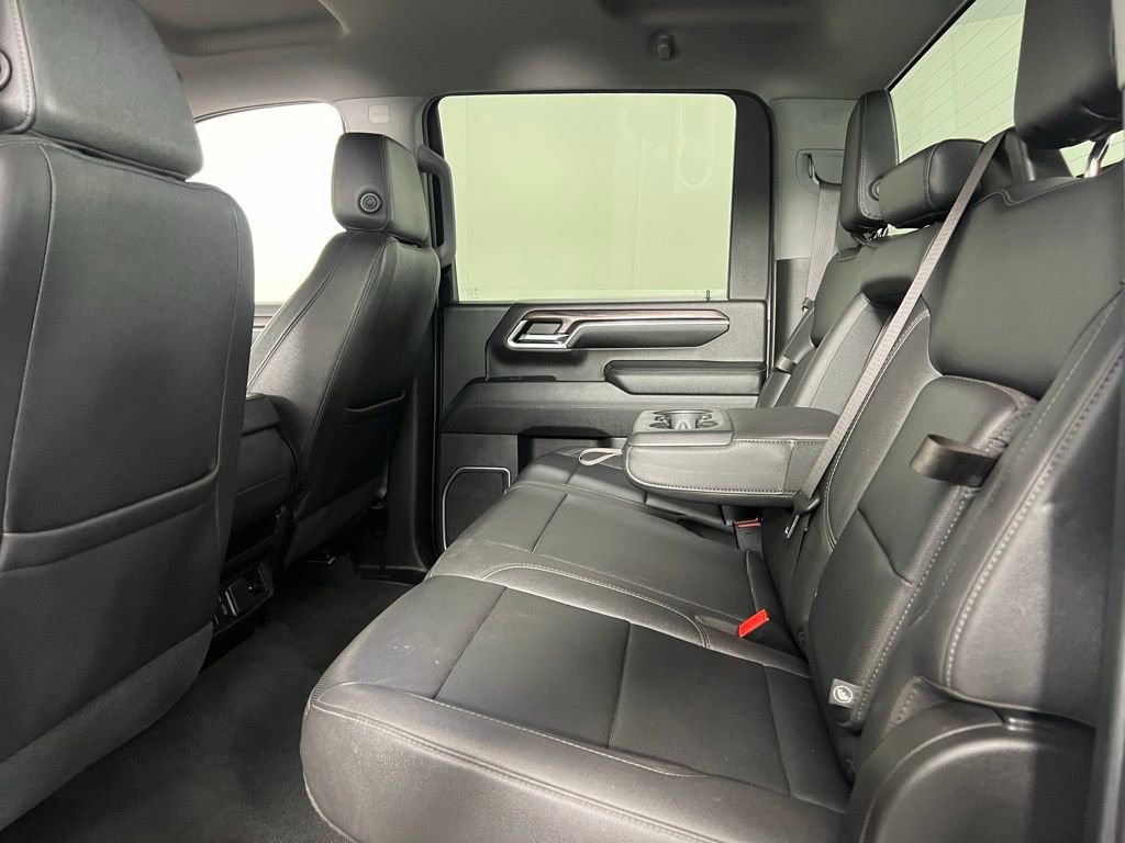 Used 2024 Chevrolet Silverado 2500 LTZ AWD/4WD image 27