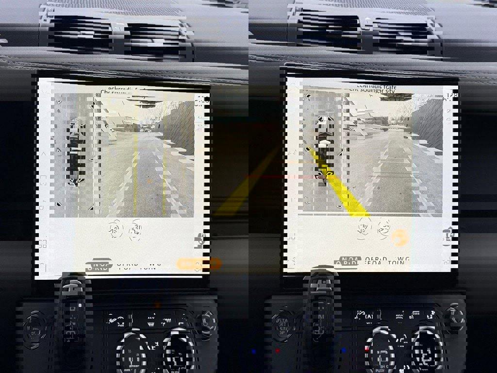 New 2026 Land Rover Defender 110 X-Dynamic SE image 28