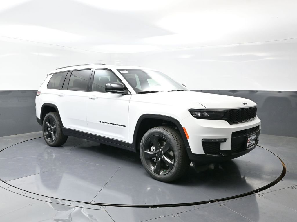 New 2025 Jeep Grand Cherokee L Limited w/ Black Appearance Package image 5