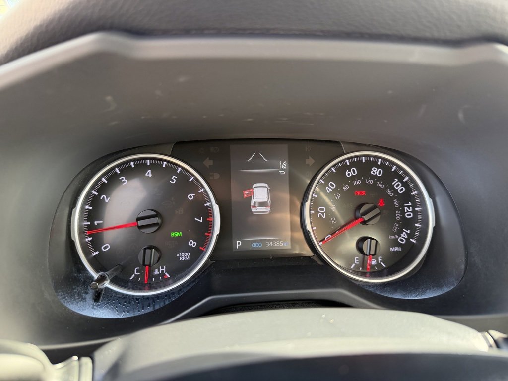 Used 2021 Toyota RAV4 XLE Premium image 20