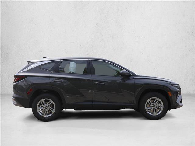 Used 2026 Hyundai Tucson SE AWD/4WD image 4