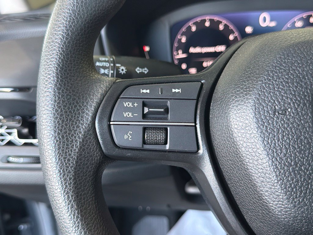 Used 2025 Honda Accord LX image 23