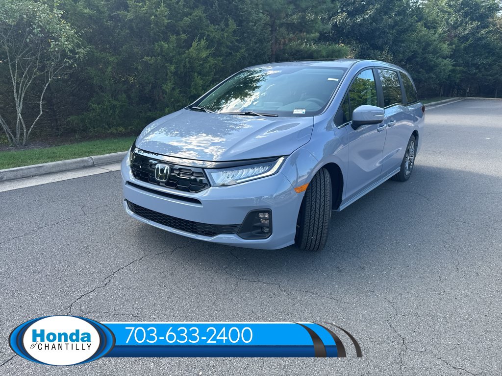New 2027 Honda Odyssey Touring image 3