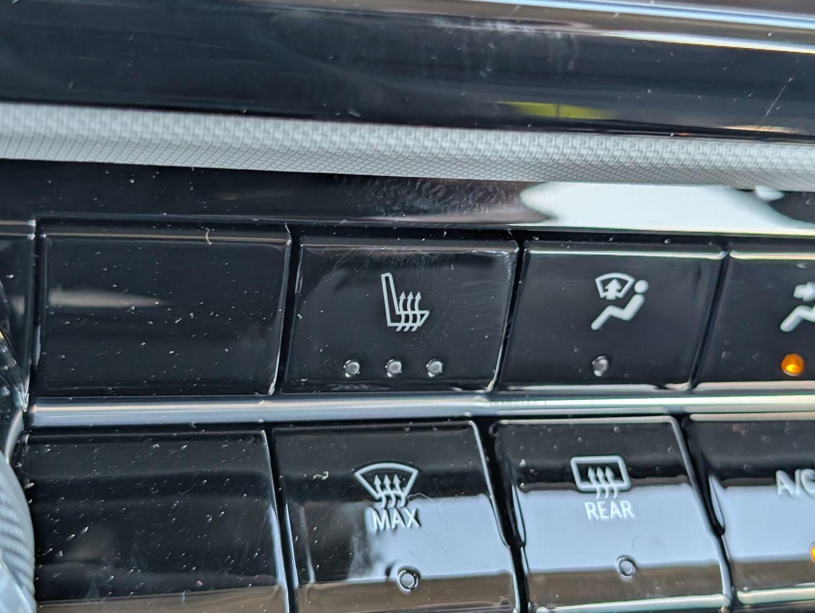 New 2027 Chevrolet Bolt LT w/ Comfort Package image 22