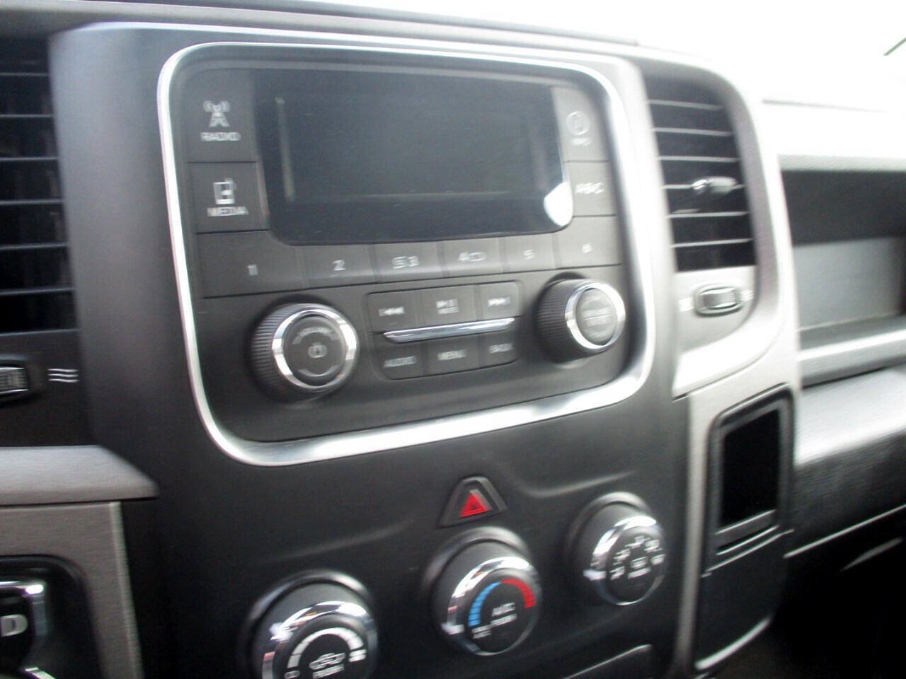 Used 2019 RAM 1500 ST w/ SXT Plus Group AWD/4WD image 7