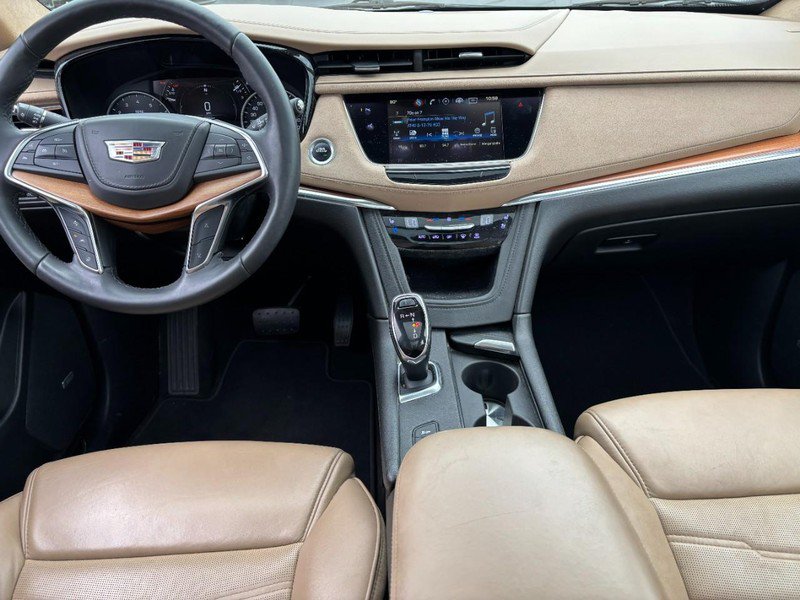 Used 2018 Cadillac XT5 Platinum w/ Driver Assist Package AWD/4WD image 13