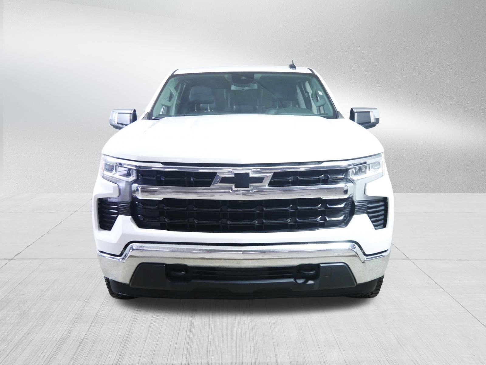 Used 2022 Chevrolet Silverado 1500 LT w/ Z71 Off-Road Package image 2