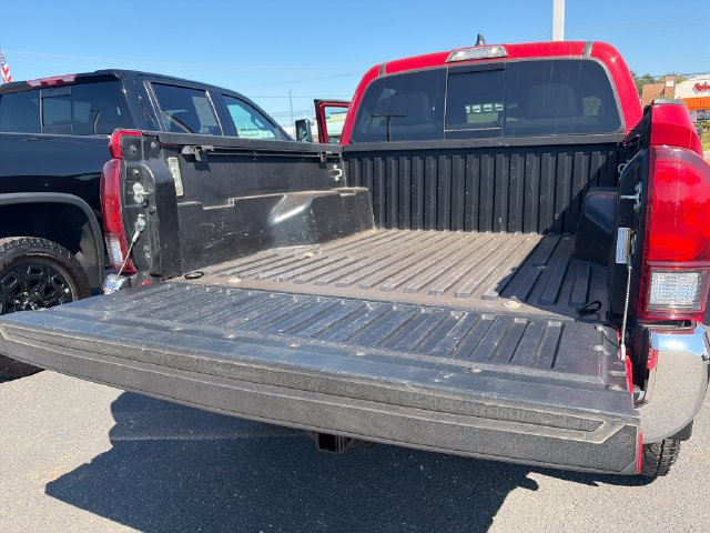 Used 2021 Toyota Tacoma SR5 AWD/4WD image 28