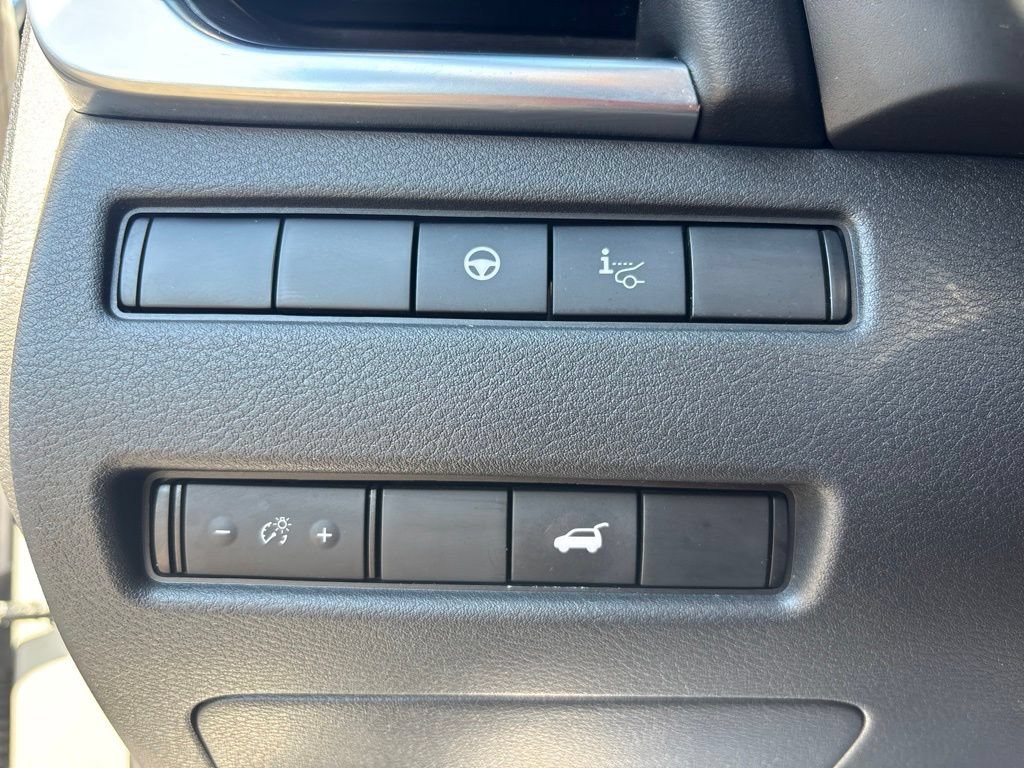 Certified 2023 Nissan Rogue Platinum w/ Platinum Premium Package AWD/4WD image 22