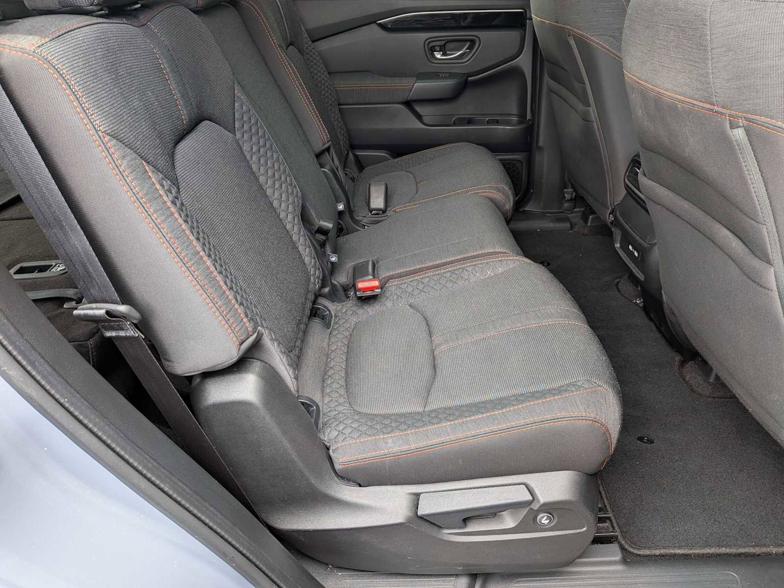 Used 2023 Honda Pilot Sport image 19