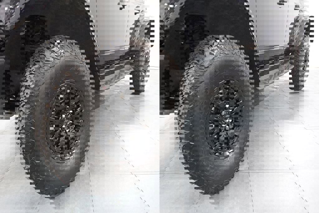 Used 2024 Ford Bronco Raptor image 30