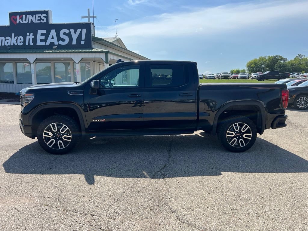 Used 2023 GMC Sierra 1500 AT4 w/ AT4 Premium Package AWD/4WD image 6
