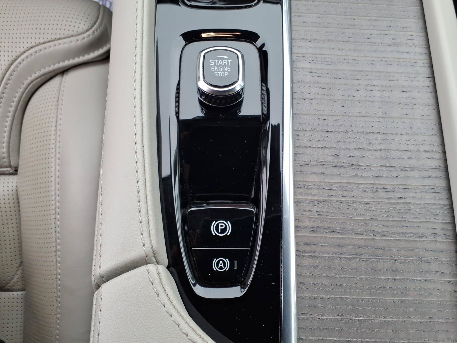 Used 2022 Volvo XC90 T8 Inscription w/ Advanced Package AWD/4WD image 20
