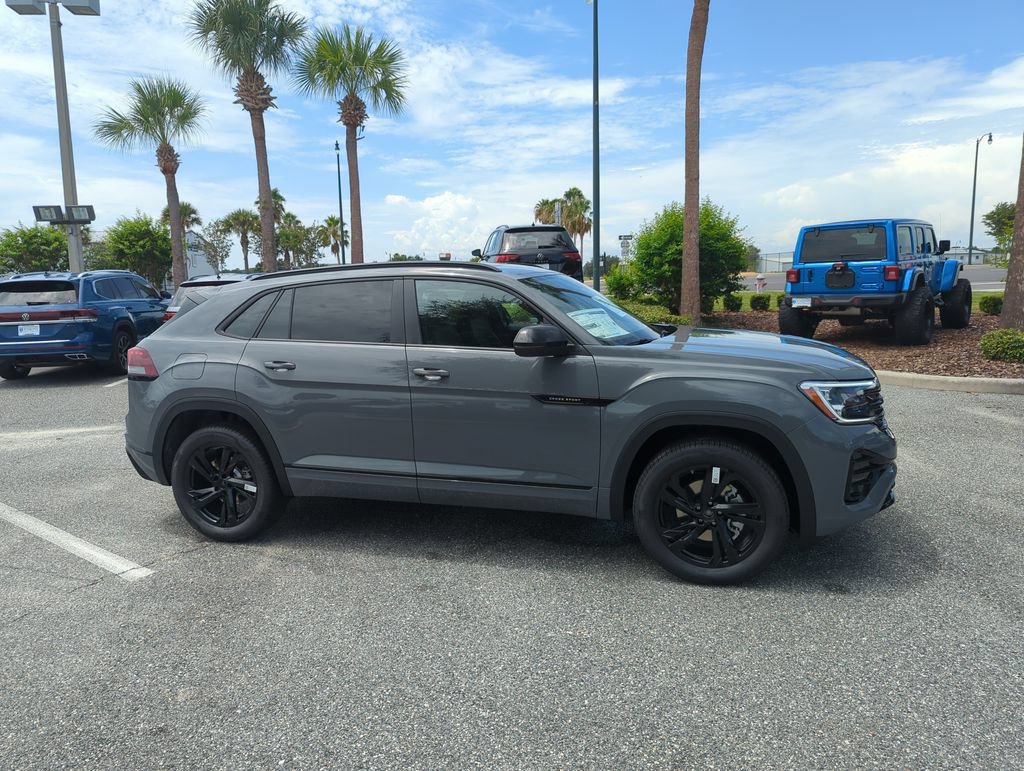 New 2026 Volkswagen Atlas Cross Sport SEL R-Line AWD/4WD image 2