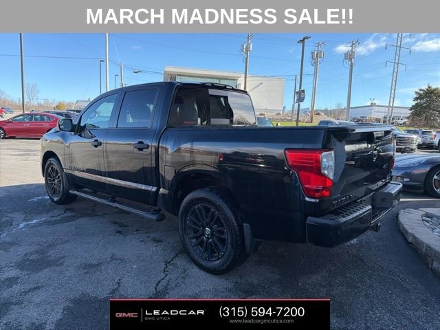 Used 2019 Nissan Titan SV w/ SV Convenience Package image 3