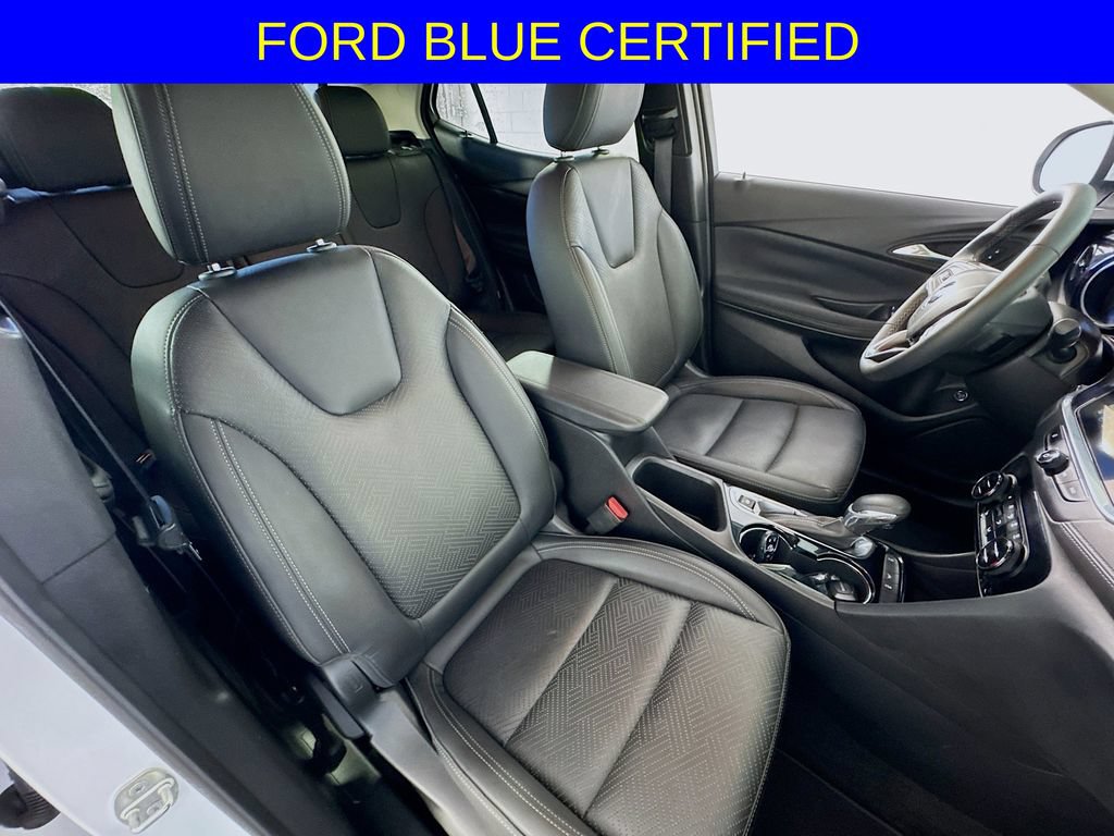 Used 2022 Buick Encore GX Essence FWD image 29