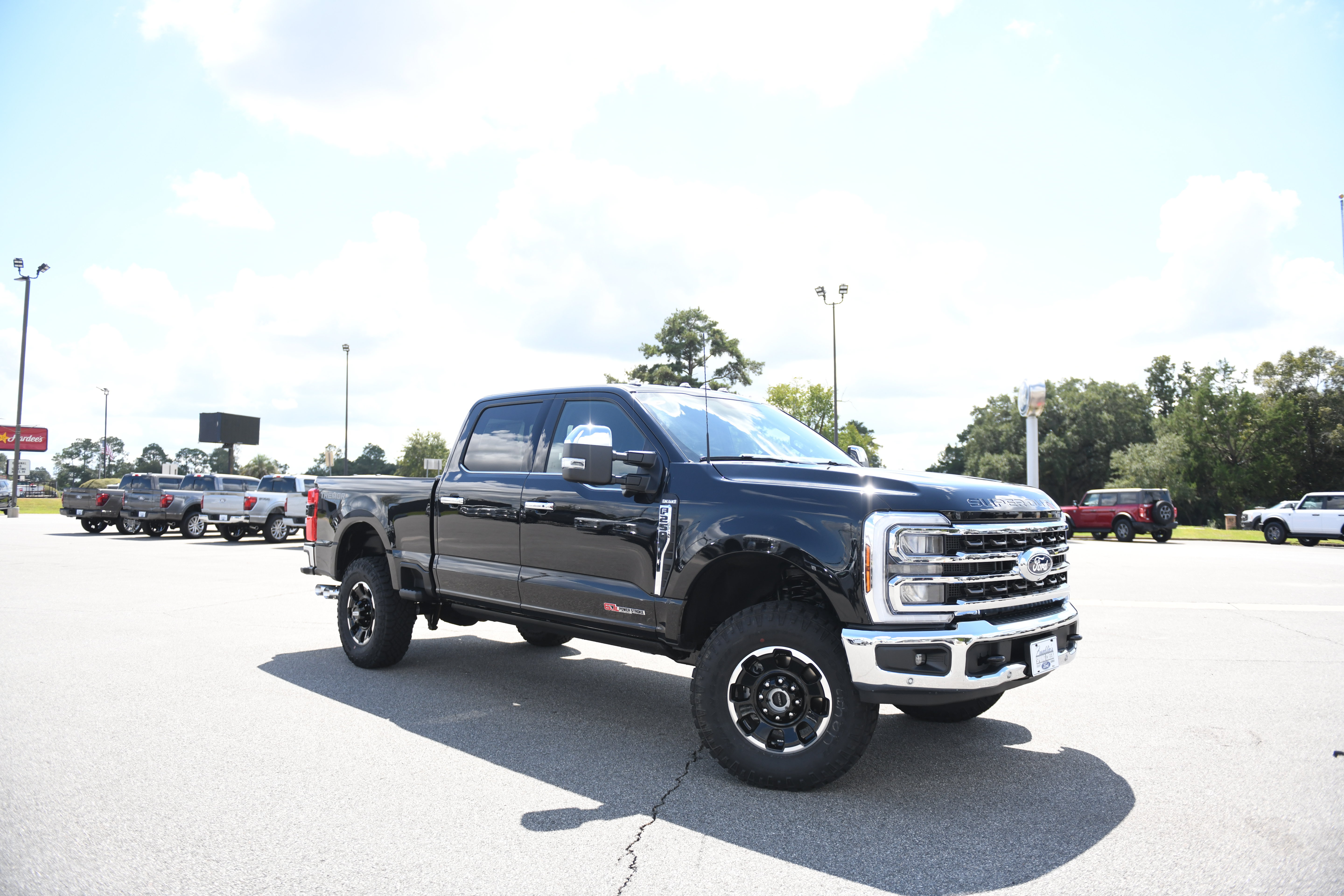 New 2027 Ford F250 King Ranch w/ Tremor Off-Road Package AWD/4WD image 2