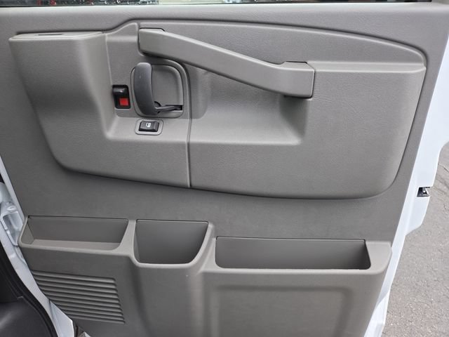 New 2026 Chevrolet Express 2500 w/ Driver Convenience Package RWD image 21