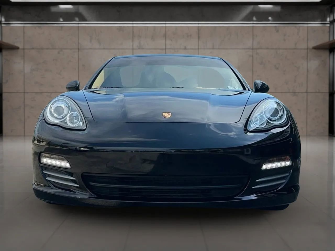 Used 2012 Porsche Panamera 4 image 1