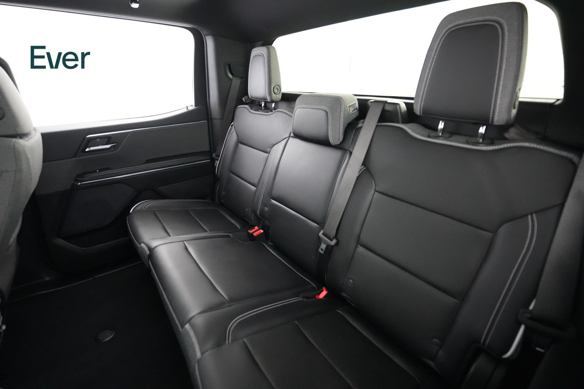 Used 2026 GMC Sierra EV Elevation w/ LPO, Elevation Dark Package AWD/4WD image 18
