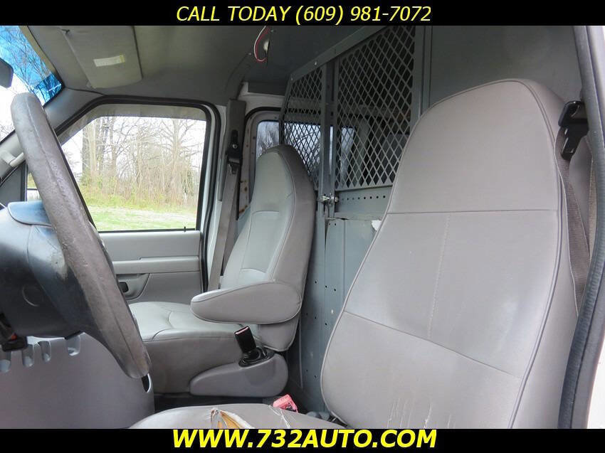 Used 2002 Ford E-150 and Econoline 150 RWD image 26