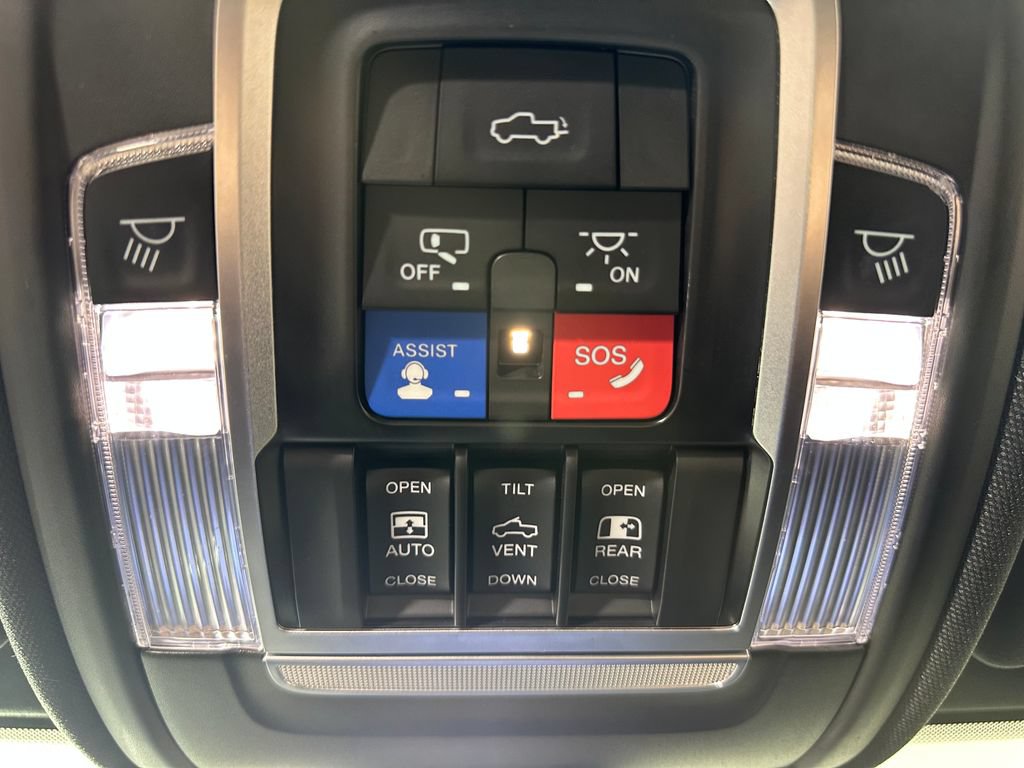 Used 2022 RAM 3500 Laramie AWD/4WD image 37