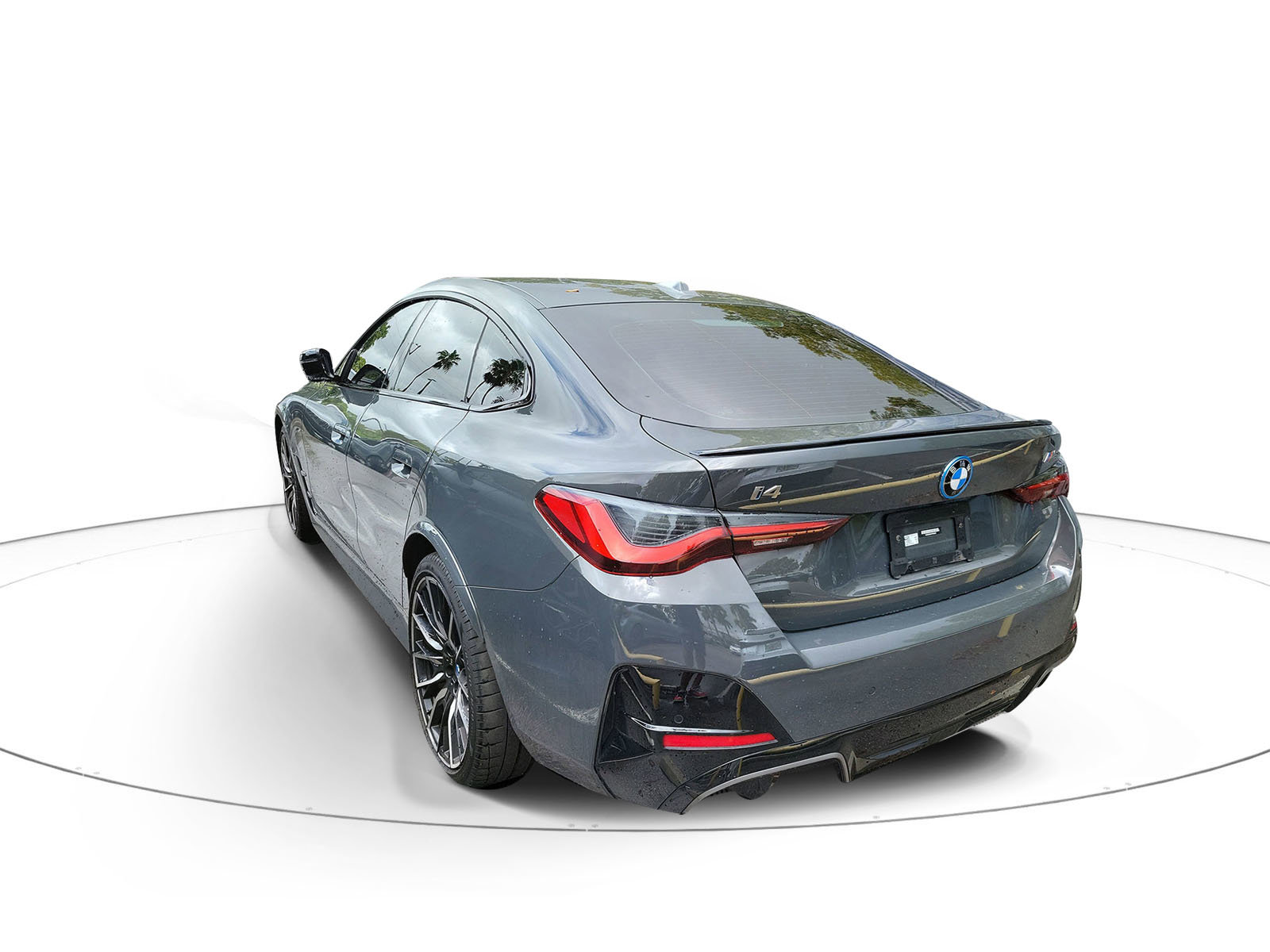 Used 2023 BMW i4 M50 image 3