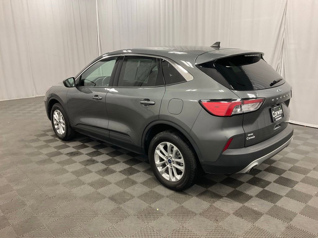 Used 2022 Ford Escape SE w/ Convenience Package image 9