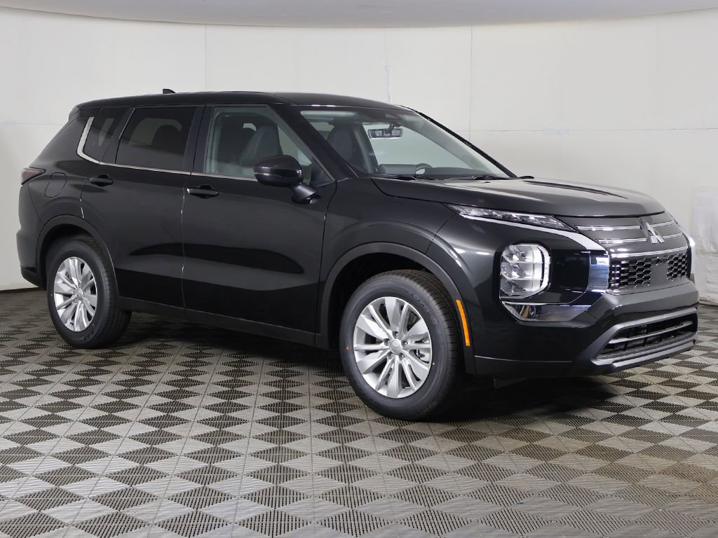 New 2026 Mitsubishi Outlander ES FWD image 2