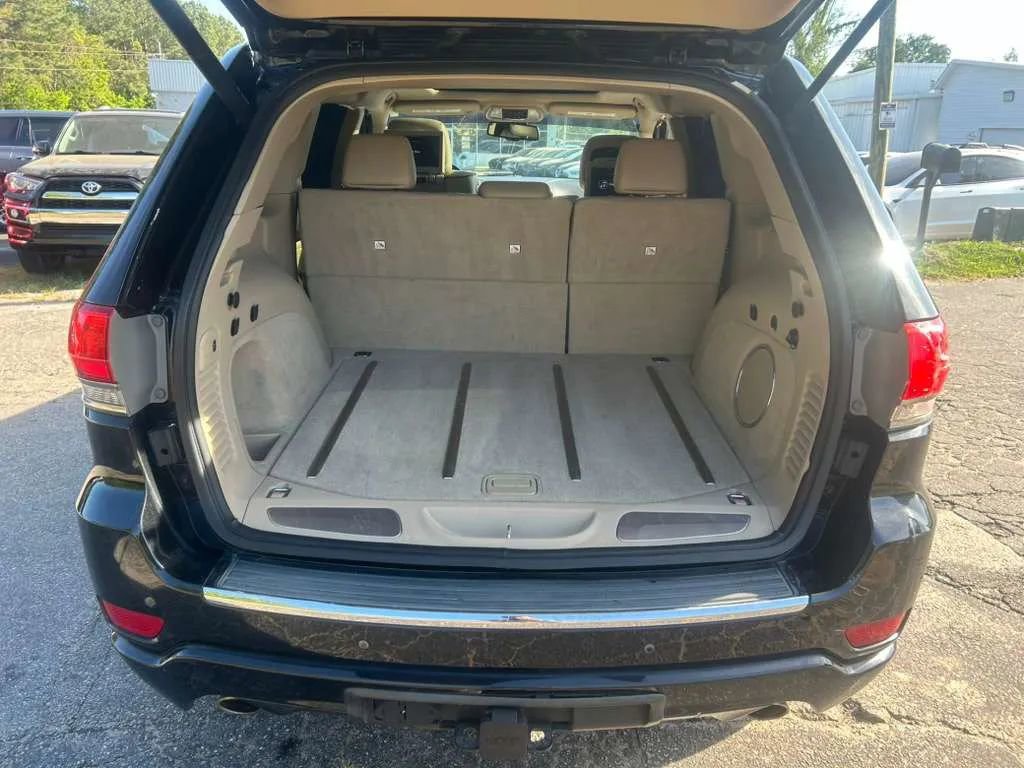 Used 2015 Jeep Grand Cherokee Overland AWD/4WD image 11