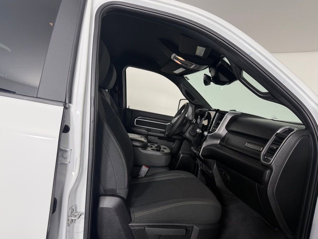 Used 2025 RAM 2500 Big Horn image 31