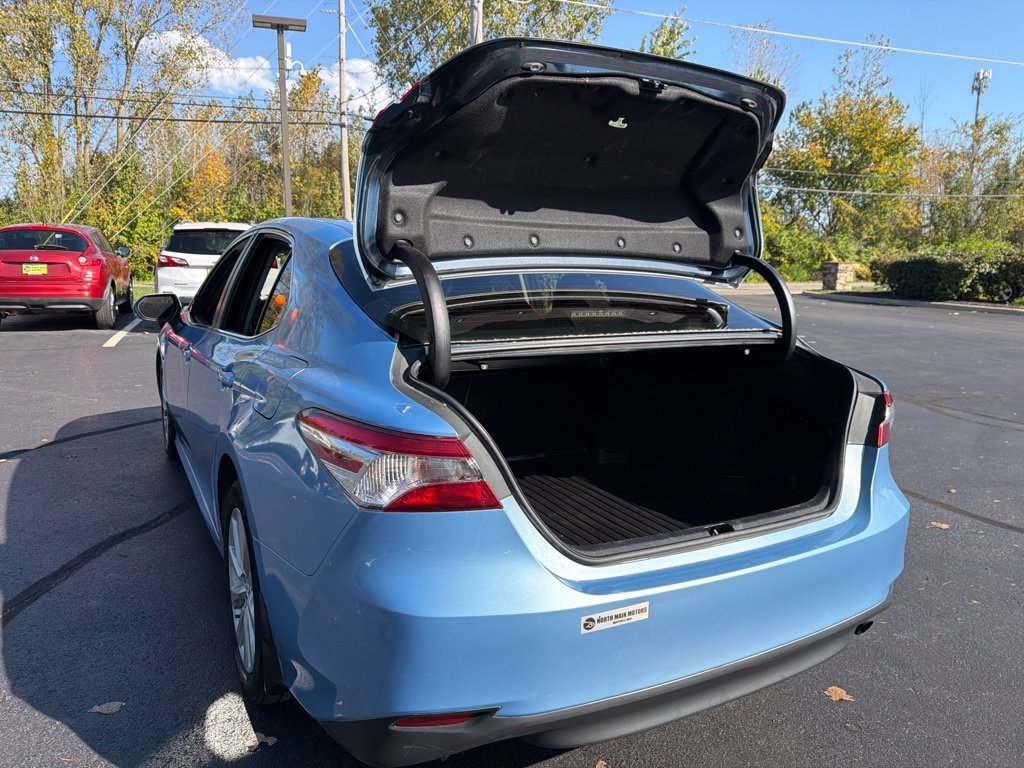 Used 2020 Toyota Camry LE FWD image 29