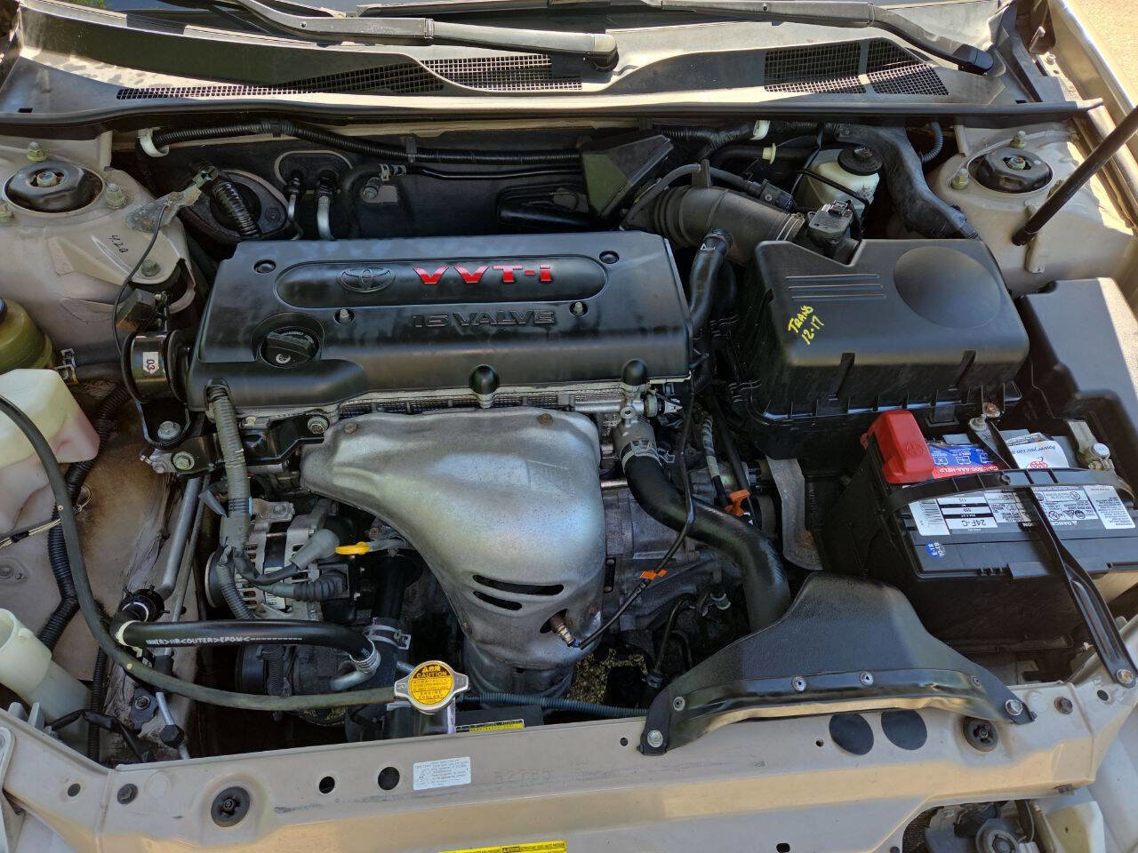 Used 2004 Toyota Camry LE FWD image 17