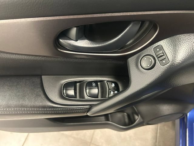Used 2020 Nissan Rogue Sport S AWD/4WD image 12