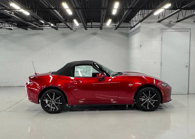 New 2026 MAZDA MX-5 Miata Grand Touring w/ Weather Package RWD image 7