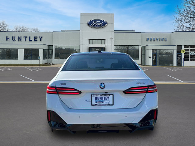 Used 2026 BMW 530i xDrive AWD/4WD image 4