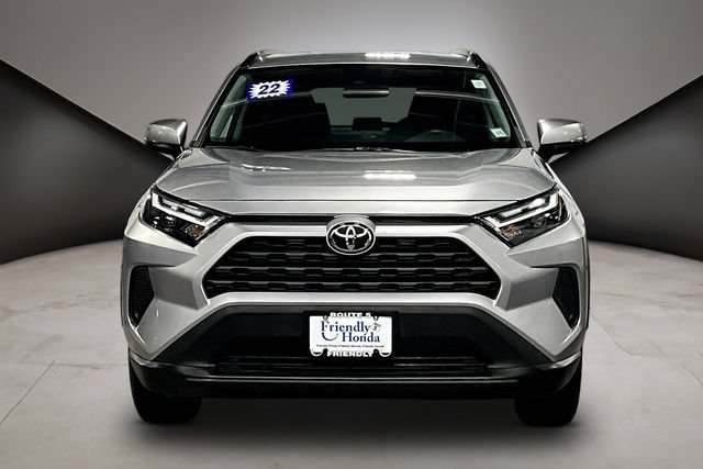 Used 2022 Toyota RAV4 XLE AWD/4WD image 2