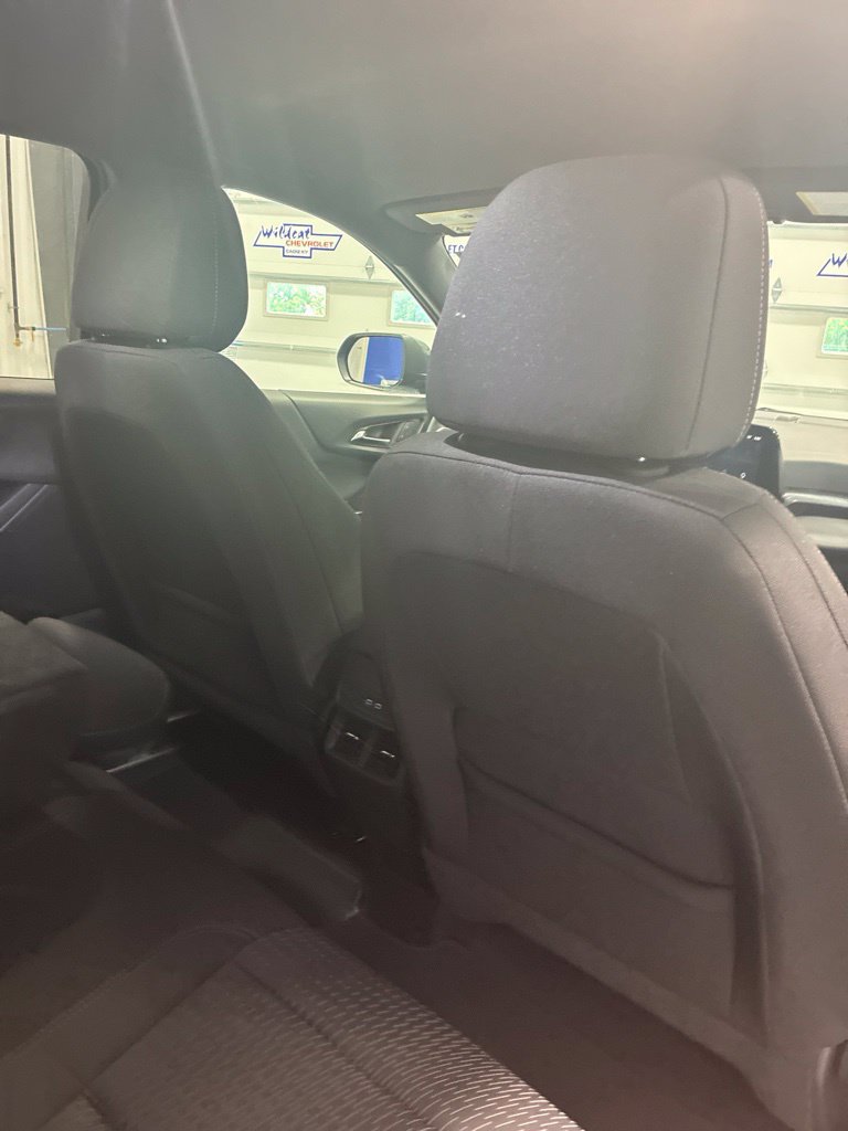 Used 2026 Chevrolet Equinox LT AWD/4WD image 39