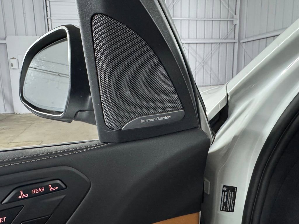 Used 2024 BMW X7 xDrive40i w/ Premium Package image 43