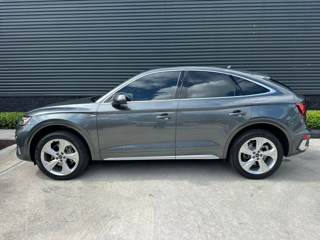 Used 2021 Audi Q5 Prestige w/ Prestige Package AWD/4WD image 2