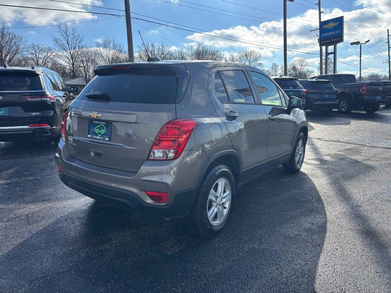 Used 2021 Chevrolet Trax LS w/ Tint and Cruise Package image 5