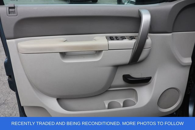 Used 2011 Chevrolet Silverado 3500 W/T AWD/4WD image 21