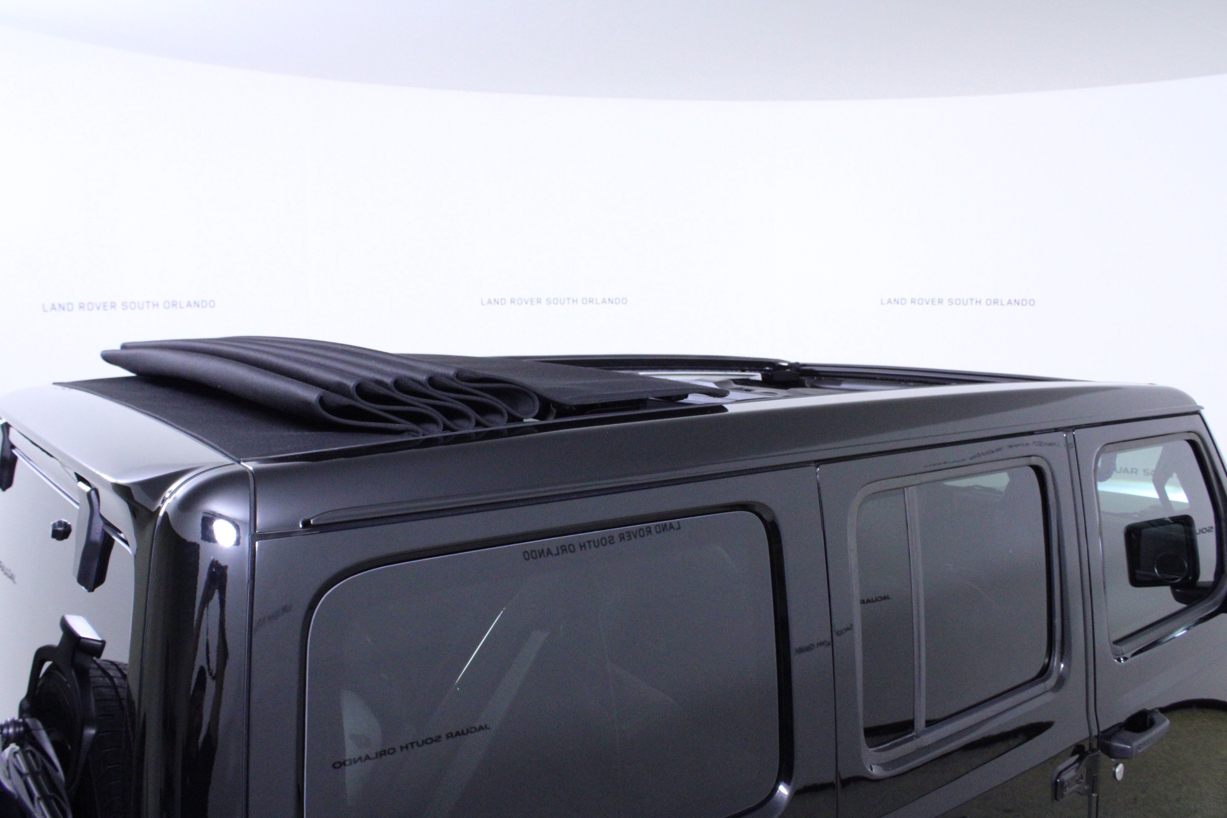 Used 2023 Jeep Wrangler Sahara w/ Cold Weather Group image 33