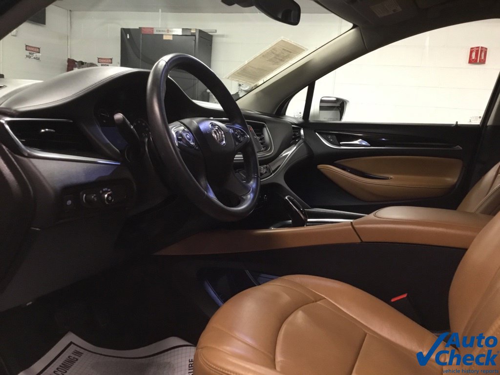 Used 2018 Buick Enclave Essence AWD/4WD image 24