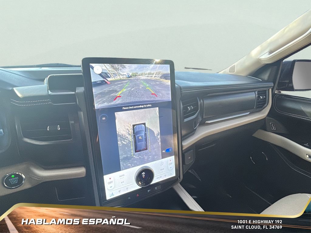 Used 2022 Ford Expedition Platinum image 18