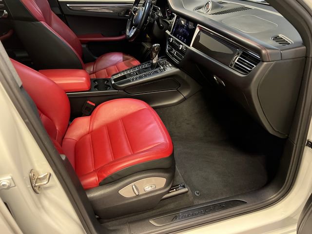 Used 2021 Porsche Macan GTS image 11