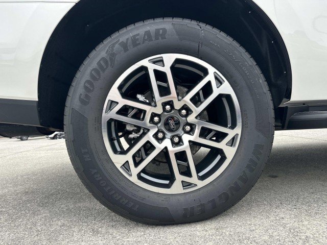 New 2026 Ford Expedition Active image 17