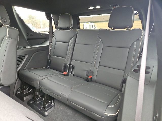 New 2026 GMC Yukon Elevation w/ Elevation Premium Package AWD/4WD image 17